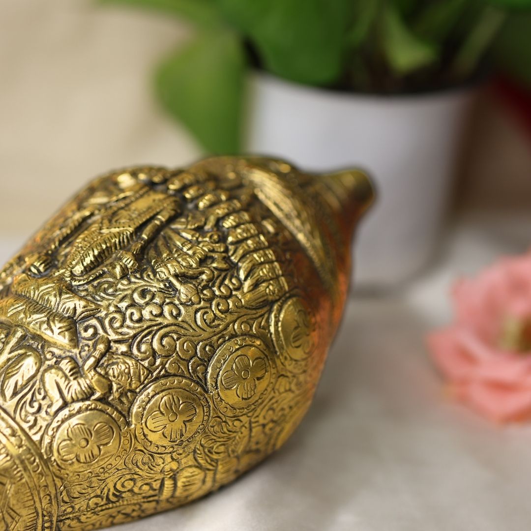 Lord Vishnu Virat Dashavatara Rupa Conch (Shankh)